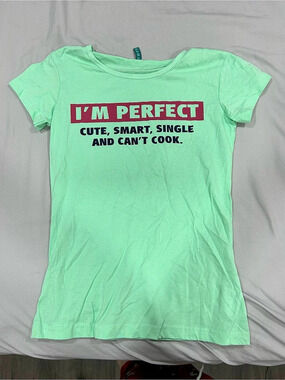 TWIST Graphic Tee in Green